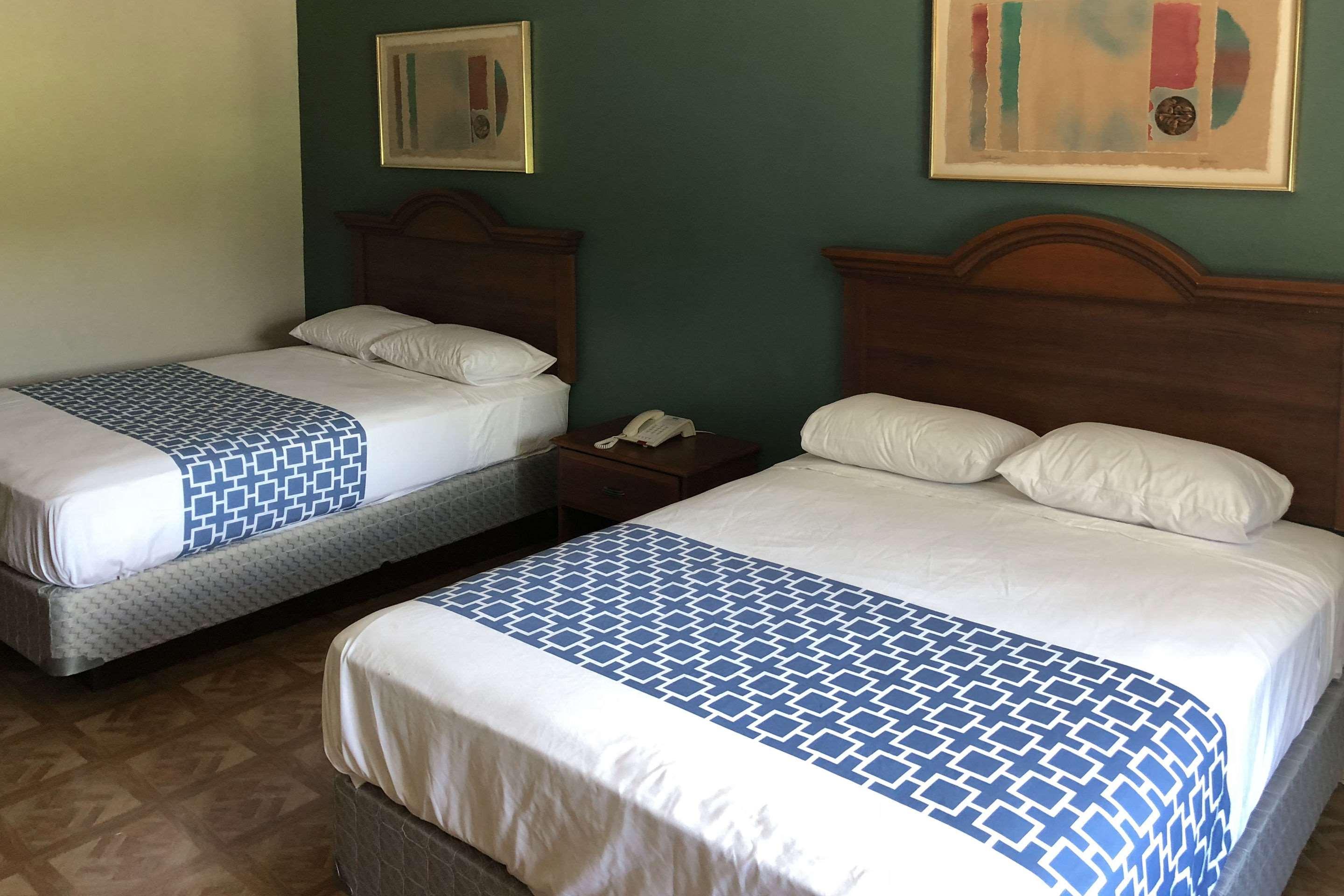 Rodeway Inn & Suites Hemphill Extérieur photo